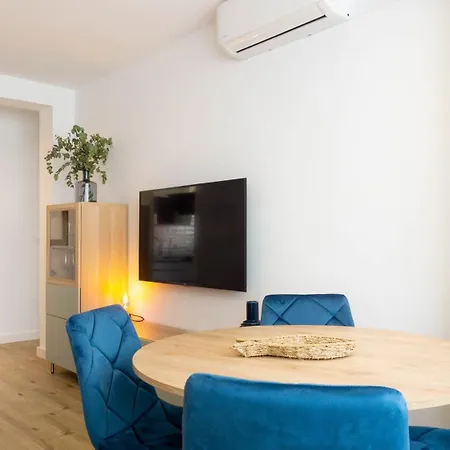 Luxury * טורמולינוס